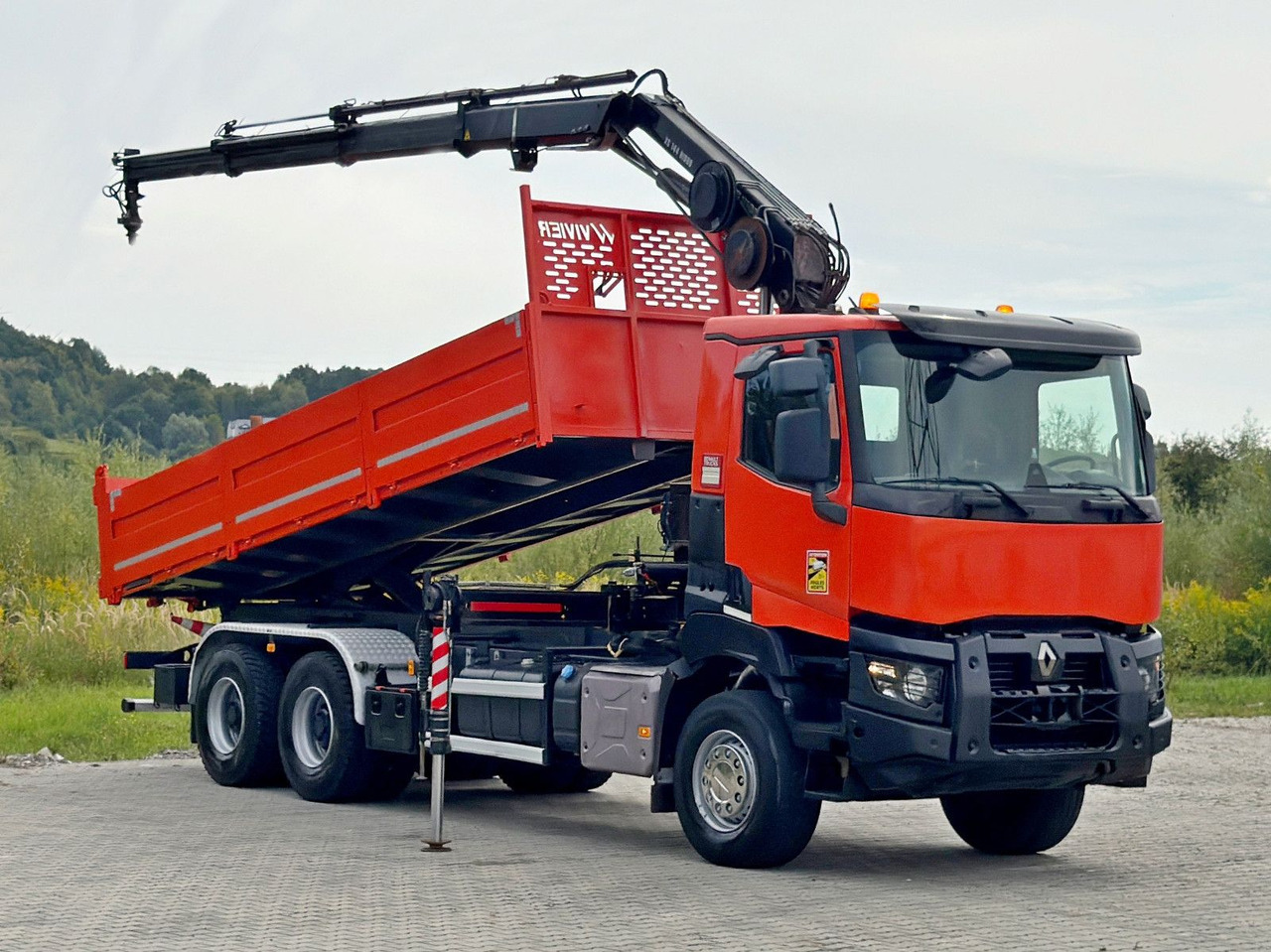Renault K 380 * HIAB 144 BS - 3 HIDUO + FUNK * 6x4 * TOP - Kranbil: bilde 2 Renault K 380 * HIAB 144 BS - 3 HIDUO + FUNK * 6x4 * TOP - Kranbil: bilde 2