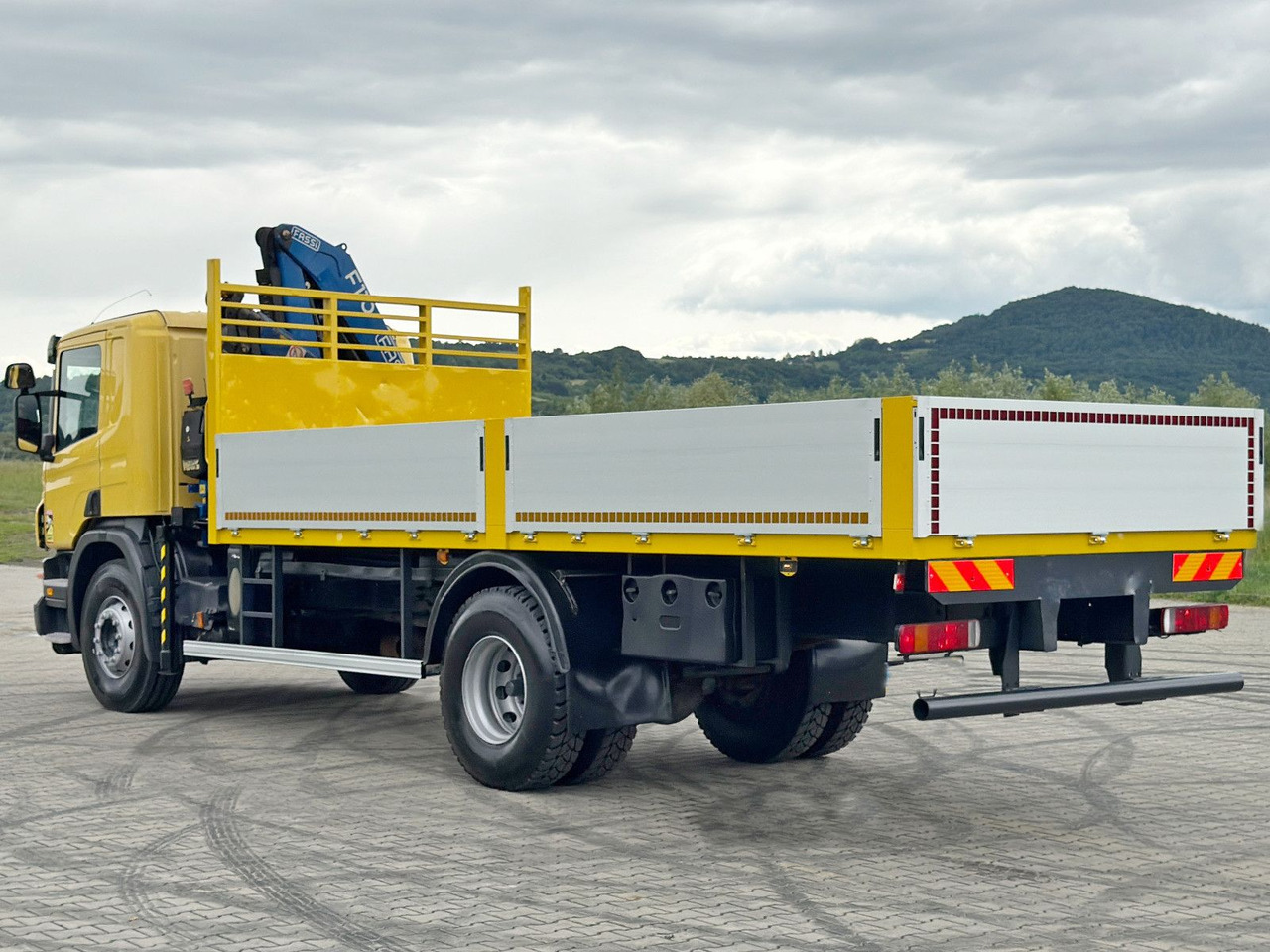 Leie  Scania P 270 * FASSI F110A.23 + FUNK * TOPZUSTAND Scania P 270 * FASSI F110A.23 + FUNK * TOPZUSTAND: bilde 7 Leie  Scania P 270 * FASSI F110A.23 + FUNK * TOPZUSTAND Scania P 270 * FASSI F110A.23 + FUNK * TOPZUSTAND: bilde 7