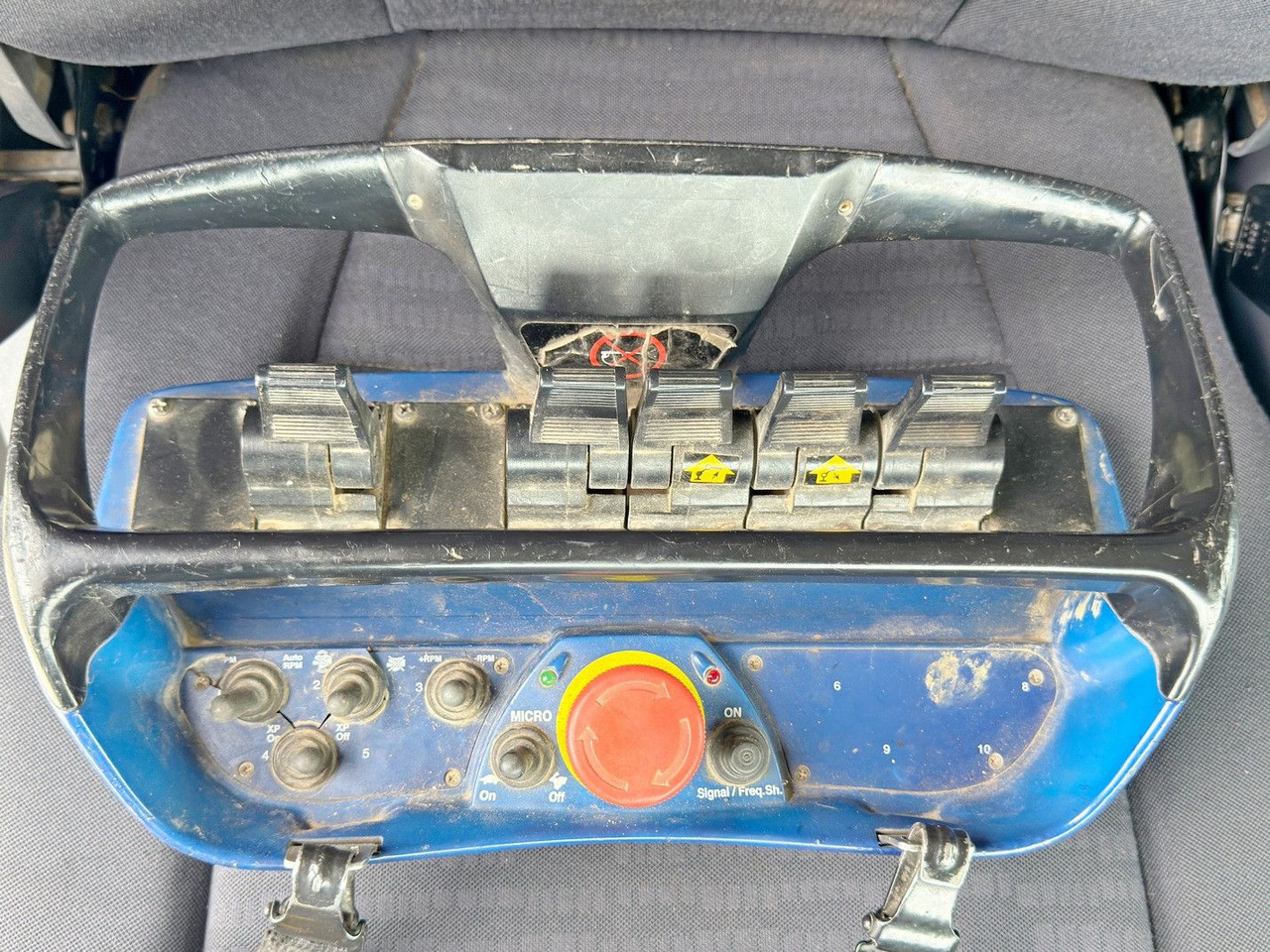 Leie  Scania P 270 * FASSI F110A.23 + FUNK * TOPZUSTAND Scania P 270 * FASSI F110A.23 + FUNK * TOPZUSTAND: bilde 13 Leie  Scania P 270 * FASSI F110A.23 + FUNK * TOPZUSTAND Scania P 270 * FASSI F110A.23 + FUNK * TOPZUSTAND: bilde 13