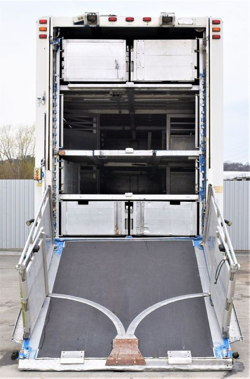 Scania R 500 TIERTRANSPORTWAGEN 7,10m / 4STOCK Scania R 500 TIERTRANSPORTWAGEN 7,10m / 4STOCK - Dyretransport lastebil: bilde 4 Scania R 500 TIERTRANSPORTWAGEN 7,10m / 4STOCK Scania R 500 TIERTRANSPORTWAGEN 7,10m / 4STOCK - Dyretransport lastebil: bilde 4