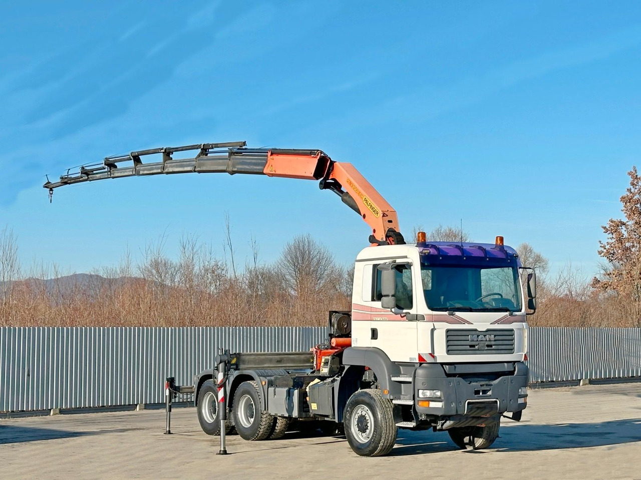 MAN TGA 33.480* Sattelzugmaschine * PK 33002-EH - Trekkvogn: bilde 2 MAN TGA 33.480* Sattelzugmaschine * PK 33002-EH - Trekkvogn: bilde 2