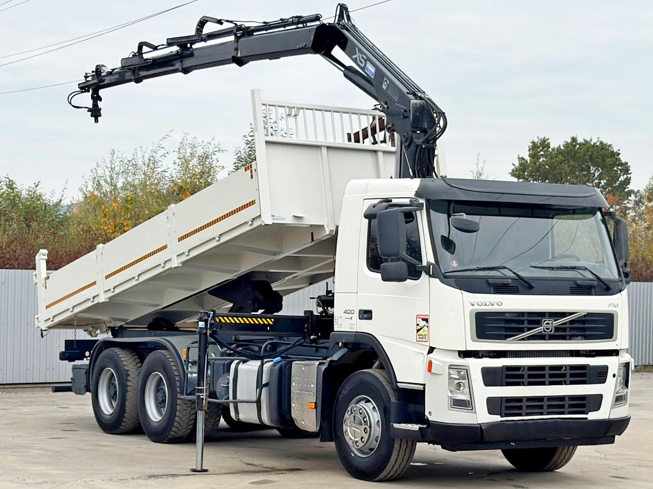 Volvo FM 400 Kipper 6,20m * HIAB 144 B-3 HIDUO* 6x4 - Tippbil: bilde 2 Volvo FM 400 Kipper 6,20m * HIAB 144 B-3 HIDUO* 6x4 - Tippbil: bilde 2