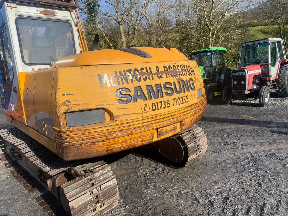 Samsung LC130-2 - Beltegraver: bilde 3 Samsung LC130-2 - Beltegraver: bilde 3