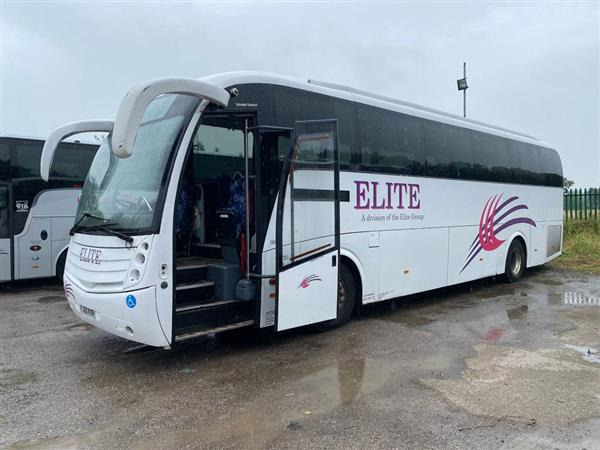 2010 Volvo B9r Caetano Levante Euro 5 70 seater - Turistbuss: bilde 2 2010 Volvo B9r Caetano Levante Euro 5 70 seater - Turistbuss: bilde 2