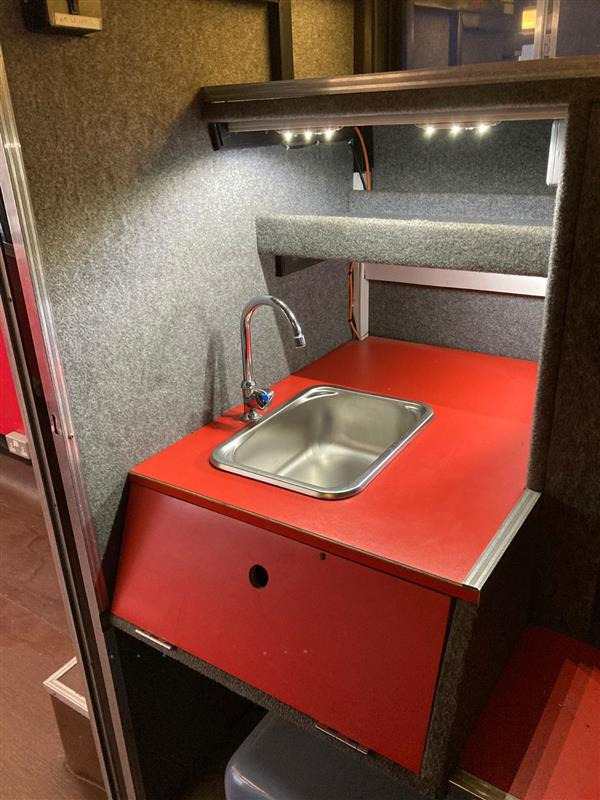 Dobbeltdekkerbuss Fabulous facilities buses, take a look.: bilde 8