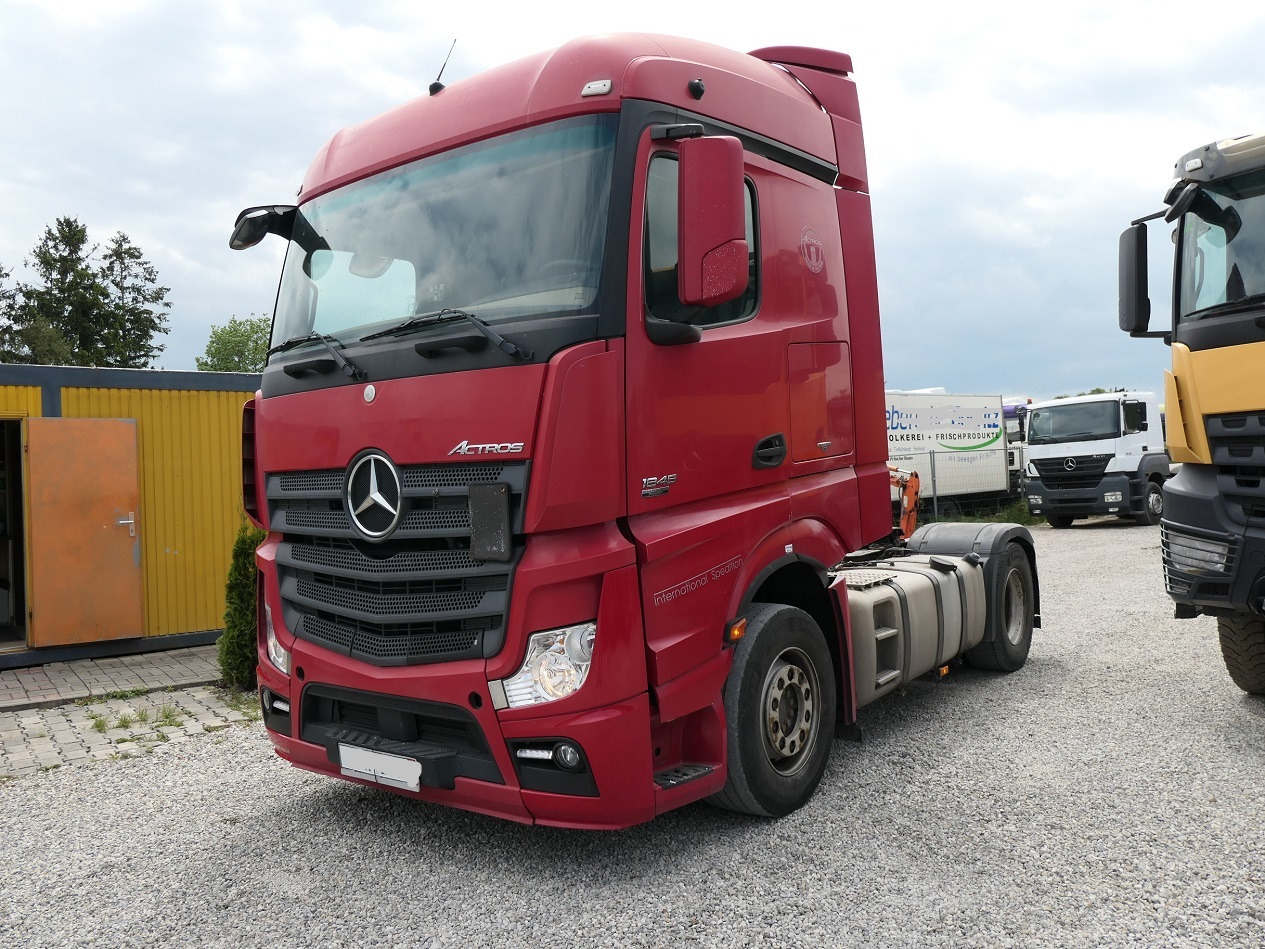 Mercedes Benz Actros 1845 - Trekkvogn: bilde 2 Mercedes Benz Actros 1845 - Trekkvogn: bilde 2