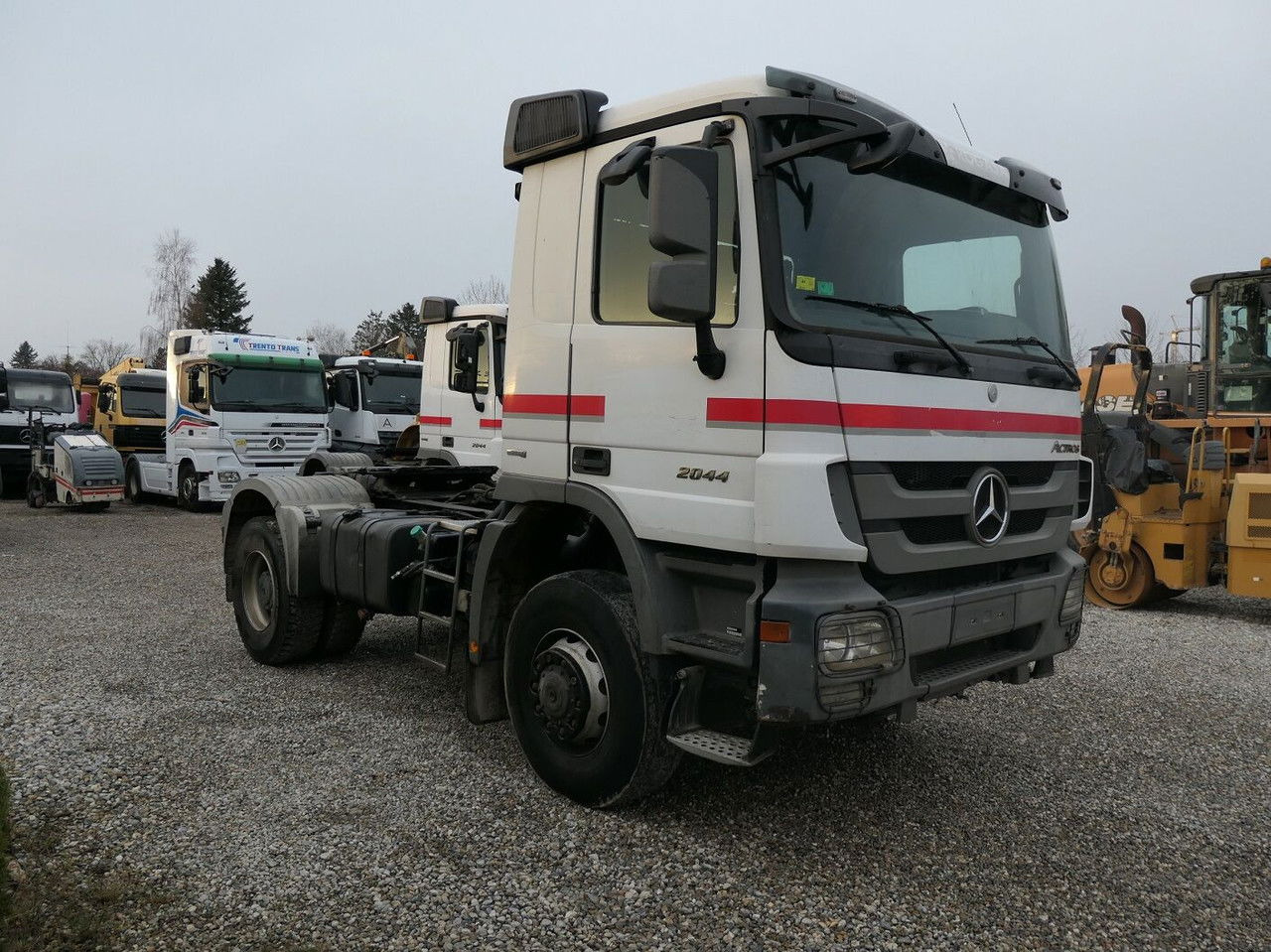 Mercedes-Benz Actros 2044 - Trekkvogn: bilde 2 Mercedes-Benz Actros 2044 - Trekkvogn: bilde 2