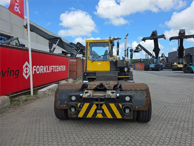 Terberg RT222 4x4 - Terminaltraktor: bilde 5 Terberg RT222 4x4 - Terminaltraktor: bilde 5