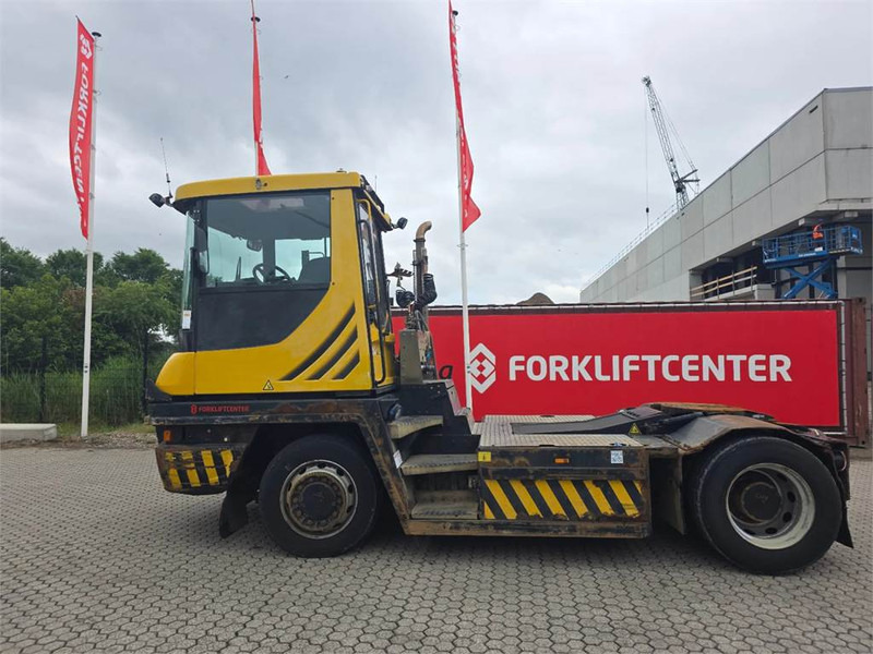 Terberg RT283 4x4 - Terminaltraktor: bilde 4 Terberg RT283 4x4 - Terminaltraktor: bilde 4