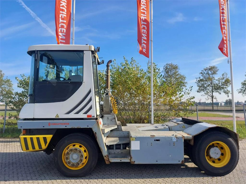 Terberg TT223 - Terminaltraktor: bilde 4 Terberg TT223 - Terminaltraktor: bilde 4