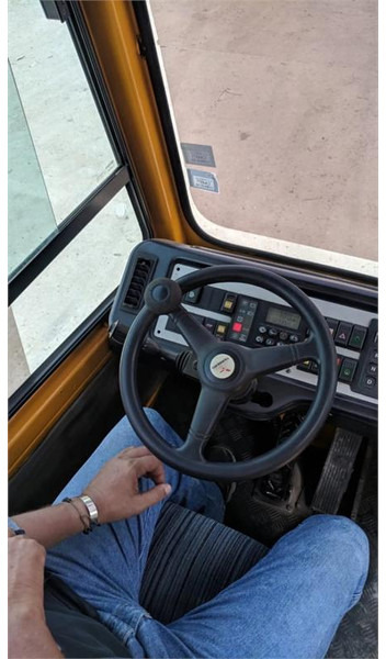 Terberg YT182 - Terminaltraktor: bilde 2 Terberg YT182 - Terminaltraktor: bilde 2