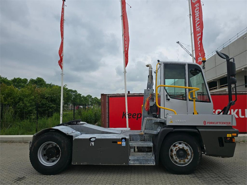 Terberg YT223 - Terminaltraktor: bilde 3 Terberg YT223 - Terminaltraktor: bilde 3