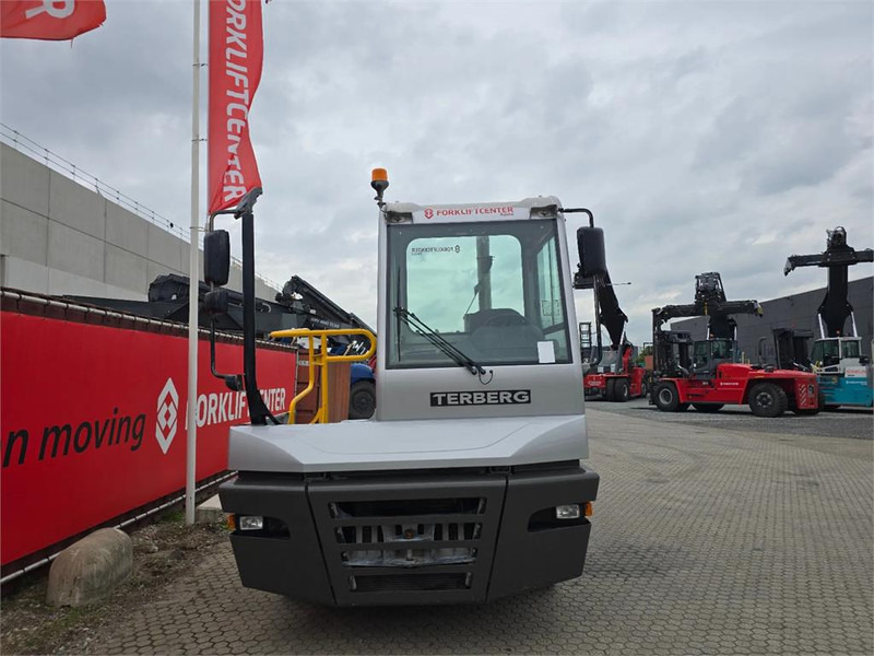 Terberg YT223 - Terminaltraktor: bilde 5 Terberg YT223 - Terminaltraktor: bilde 5