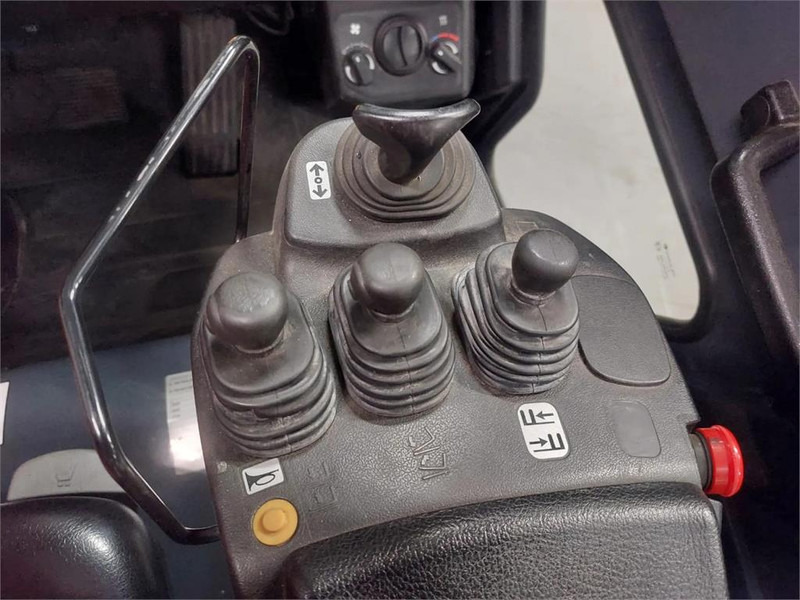 El-truck Toyota 8FBMKT25: bilde 12 El-truck Toyota 8FBMKT25: bilde 12