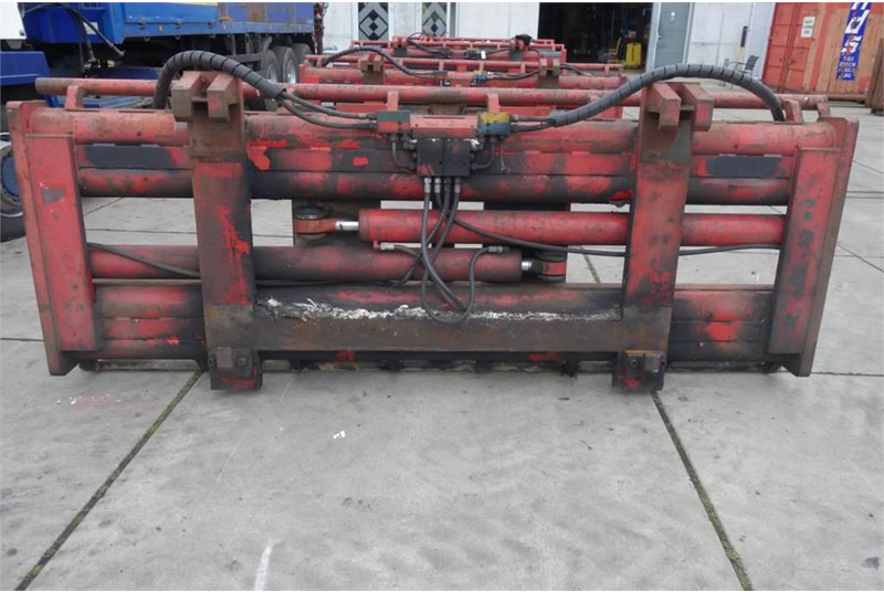 BOLZONI AURAMO P-1000LSE Bale Clamp - Utstyr for Materialhåndteringsutstyr: bilde 4 BOLZONI AURAMO P-1000LSE Bale Clamp - Utstyr for Materialhåndteringsutstyr: bilde 4
