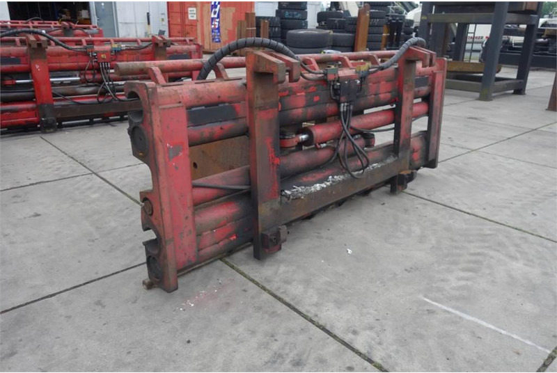 BOLZONI AURAMO P-1000LSE Bale Clamp - Utstyr for Materialhåndteringsutstyr: bilde 3 BOLZONI AURAMO P-1000LSE Bale Clamp - Utstyr for Materialhåndteringsutstyr: bilde 3