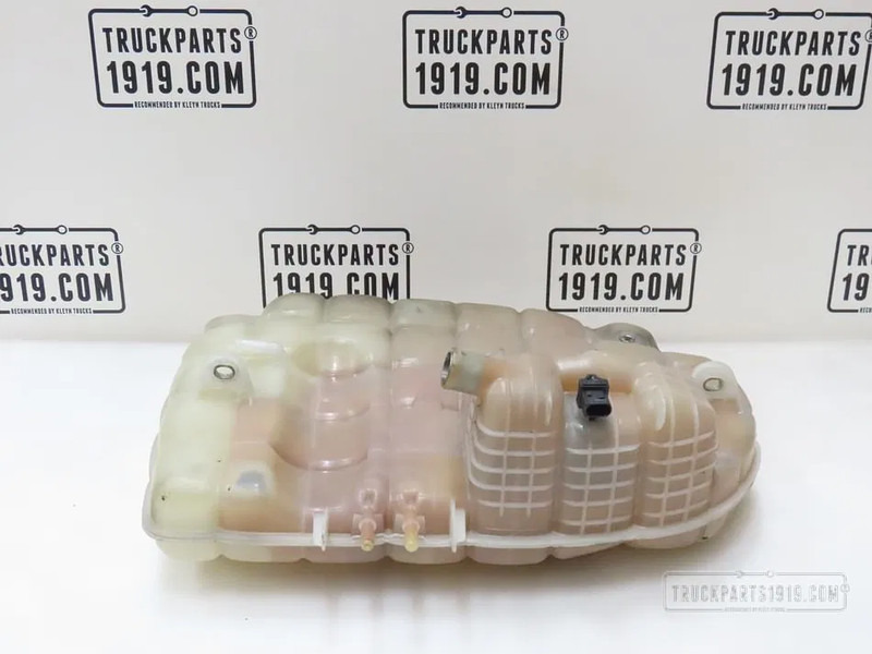 Volvo 22821828 | Koelexpansievat FM - Ekspansjonstank for Lastebil: bilde 2 Volvo 22821828 | Koelexpansievat FM - Ekspansjonstank for Lastebil: bilde 2