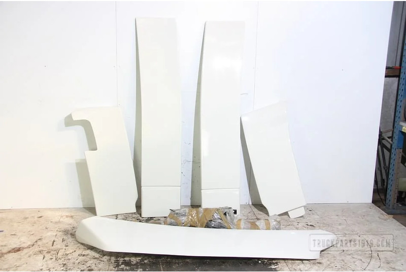 Volvo Body & Chassis Parts Spoiler set Volvo FH GlobXL no - Aerodynamikk/ Spoiler for Lastebil: bilde 1 Volvo Body & Chassis Parts Spoiler set Volvo FH GlobXL no - Aerodynamikk/ Spoiler for Lastebil: bilde 1