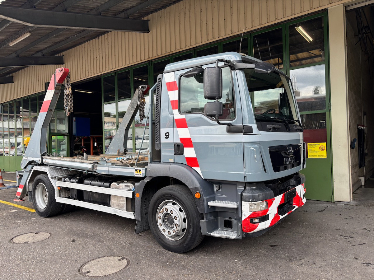 MAN TGM 18.340 - Liftdumper lastebil: bilde 1 MAN TGM 18.340 - Liftdumper lastebil: bilde 1
