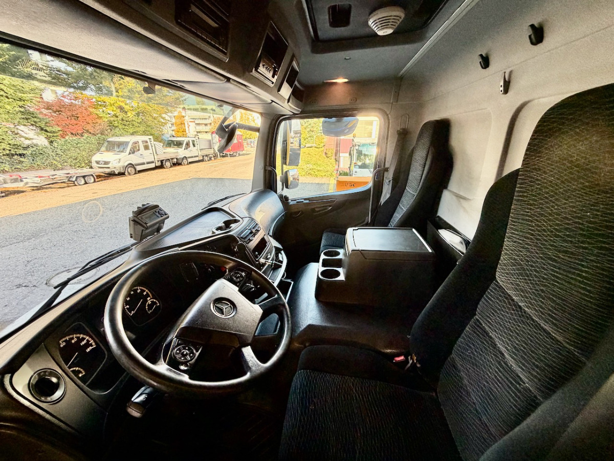 MERCEDES 1224 L - Kapellbil: bilde 4 MERCEDES 1224 L - Kapellbil: bilde 4