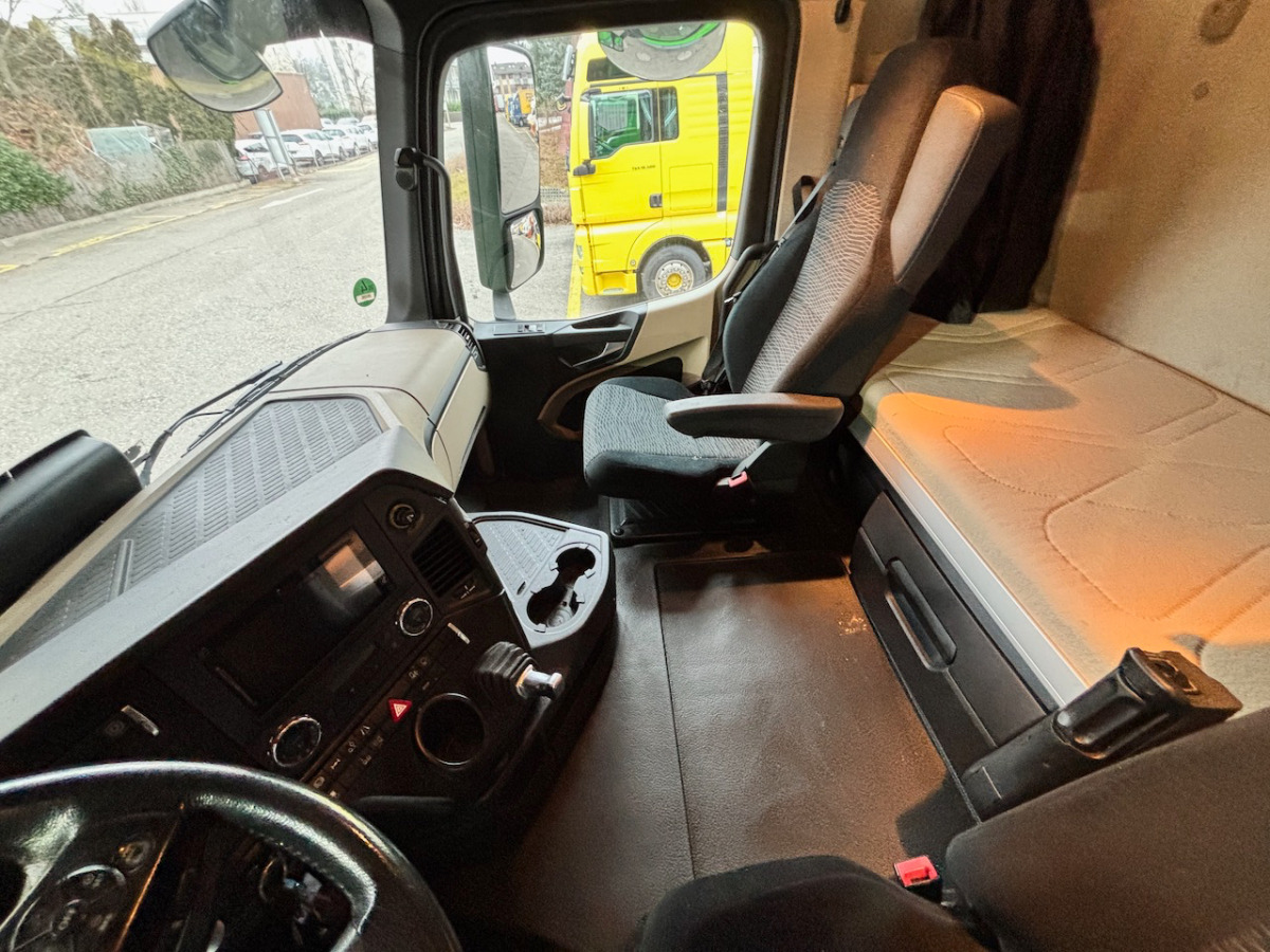 MERCEDES Actros 2543 6x2 Container Transport - Container-transport/ Vekselflak lastebil: bilde 5 MERCEDES Actros 2543 6x2 Container Transport - Container-transport/ Vekselflak lastebil: bilde 5