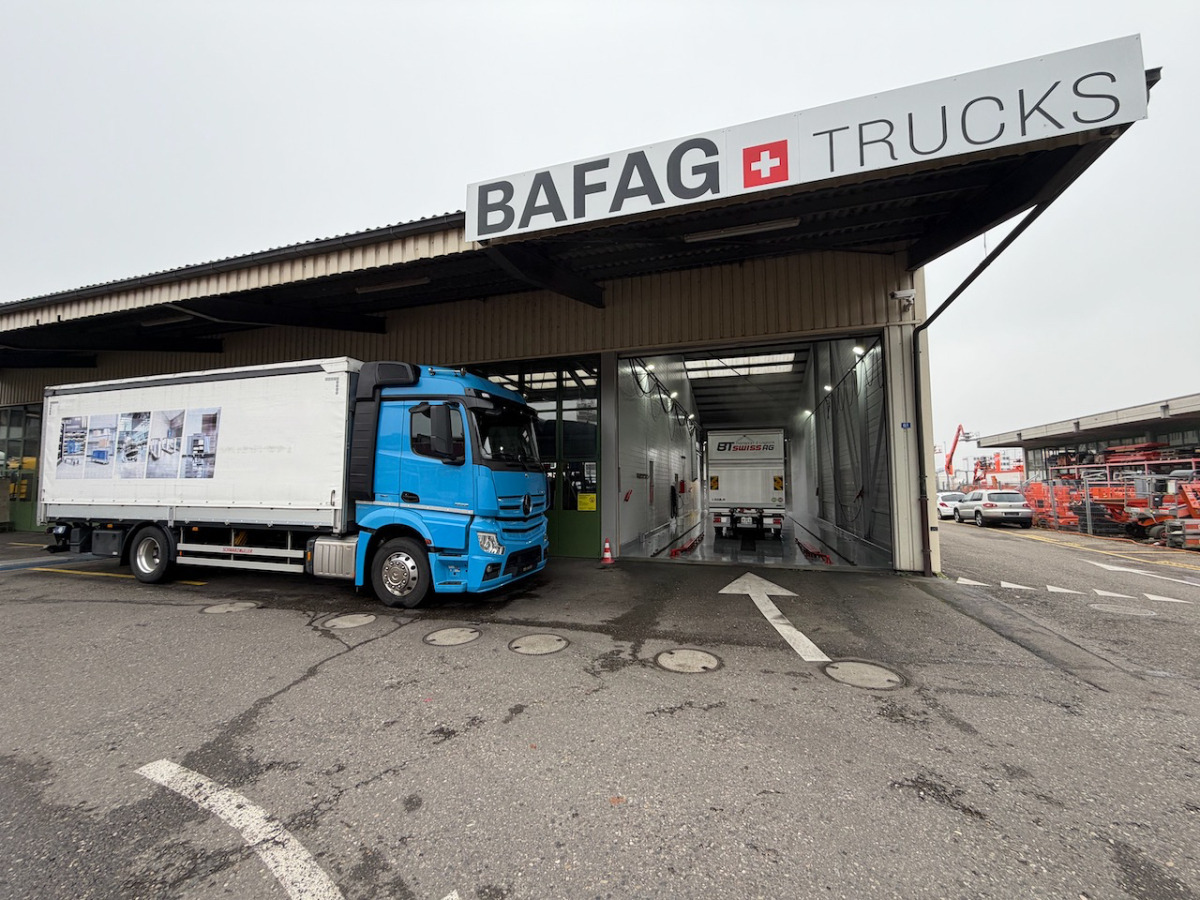 MERCEDES Mercedes Actros 1833L - Kapellbil: bilde 2 MERCEDES Mercedes Actros 1833L - Kapellbil: bilde 2