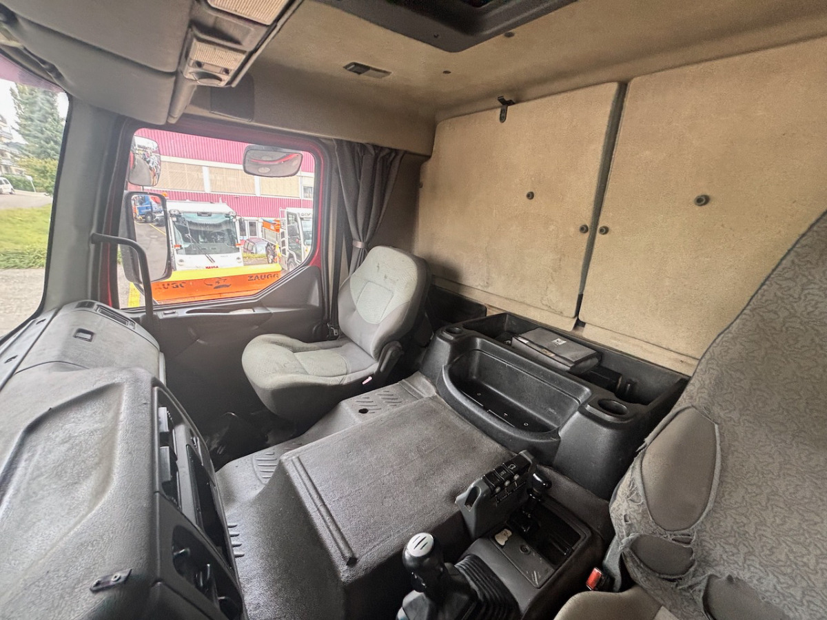 RENAULT Kerax 420DCI 4x4 - Tippbil: bilde 5 RENAULT Kerax 420DCI 4x4 - Tippbil: bilde 5