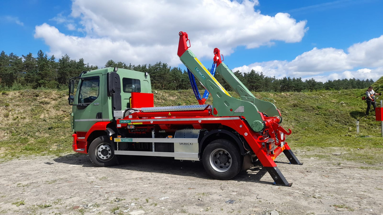 IVECO EUROCARGO ML 180E28/P - Liftdumper lastebil: bilde 1 IVECO EUROCARGO ML 180E28/P - Liftdumper lastebil: bilde 1