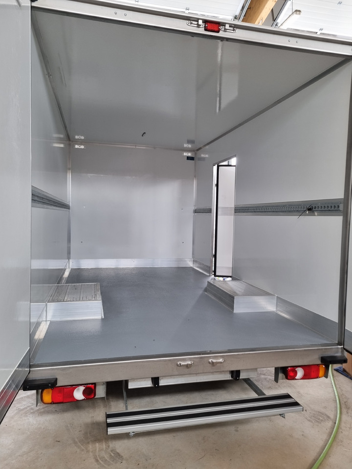 Renault Master 165 Koffer Platform Tiefrahmen - Varebil med skap: bilde 3 Renault Master 165 Koffer Platform Tiefrahmen - Varebil med skap: bilde 3
