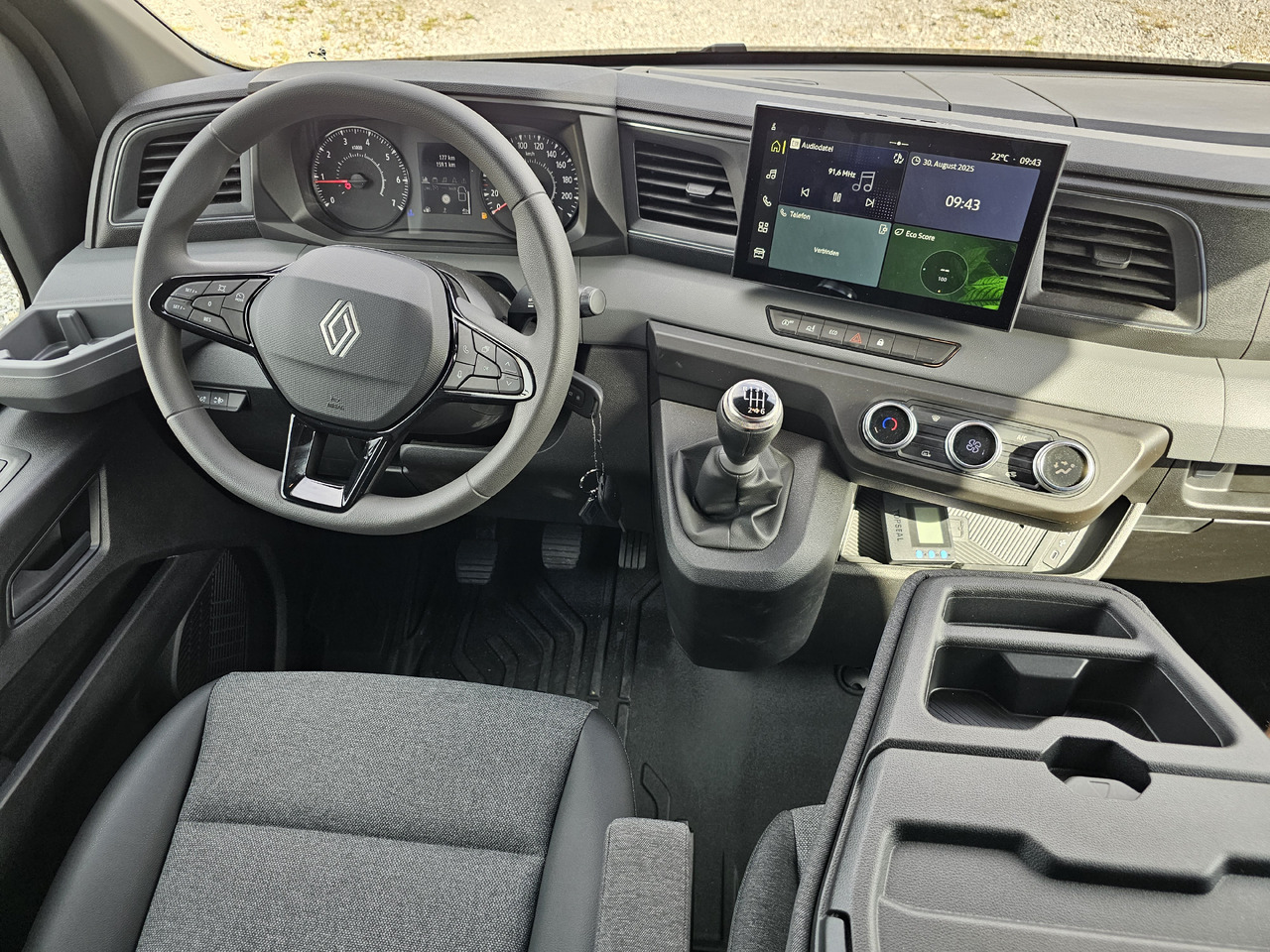 Renault Master 170 8 Pal Dachspoiler - Varebil med kapell: bilde 5 Renault Master 170 8 Pal Dachspoiler - Varebil med kapell: bilde 5