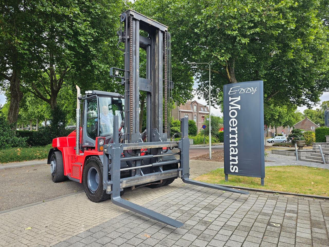 Kalmar DCG 120-6 Diesel - Gaffeltruck: bilde 1 Kalmar DCG 120-6 Diesel - Gaffeltruck: bilde 1