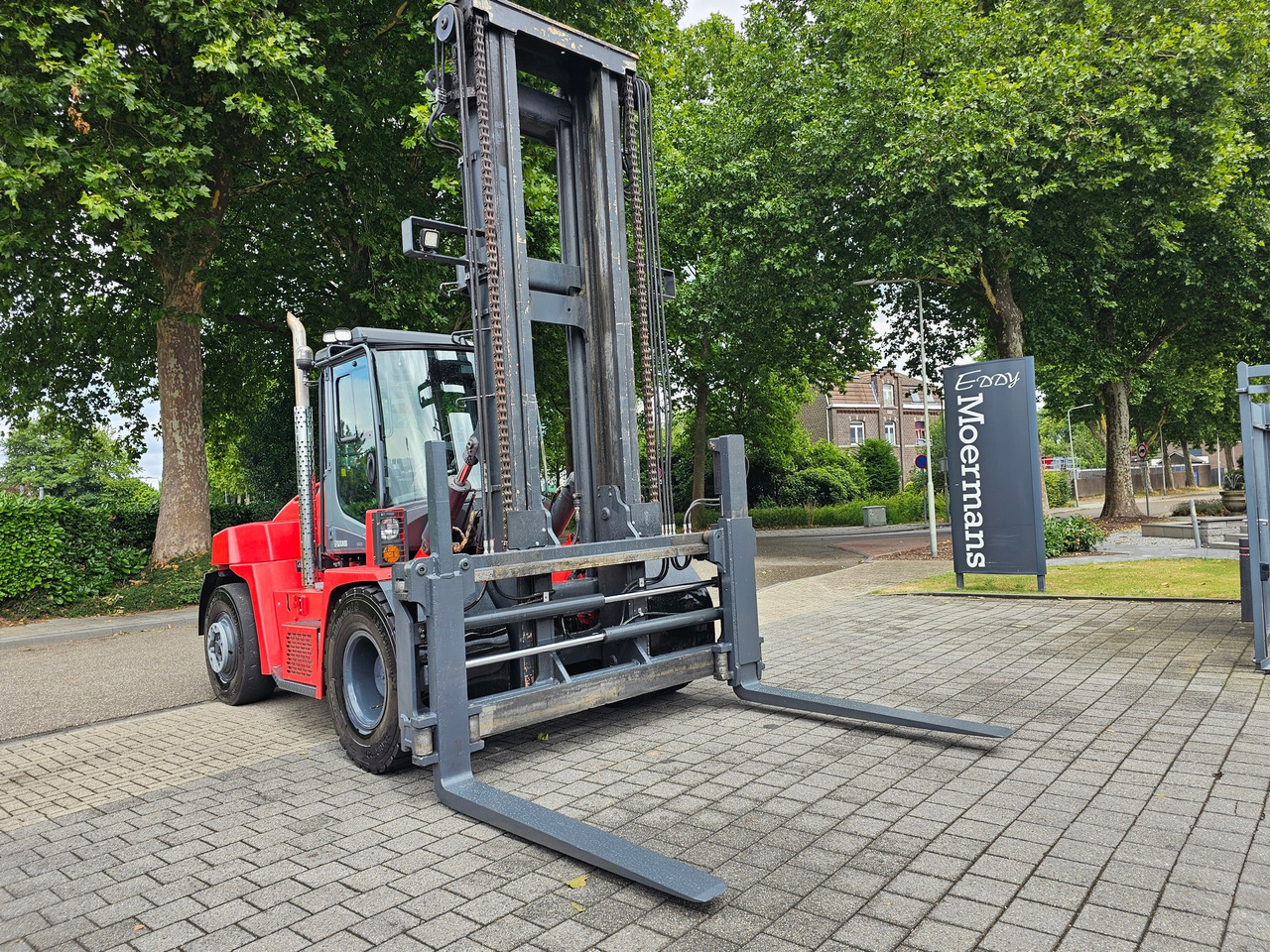 Kalmar DCG 120-6 Diesel - Gaffeltruck: bilde 5 Kalmar DCG 120-6 Diesel - Gaffeltruck: bilde 5