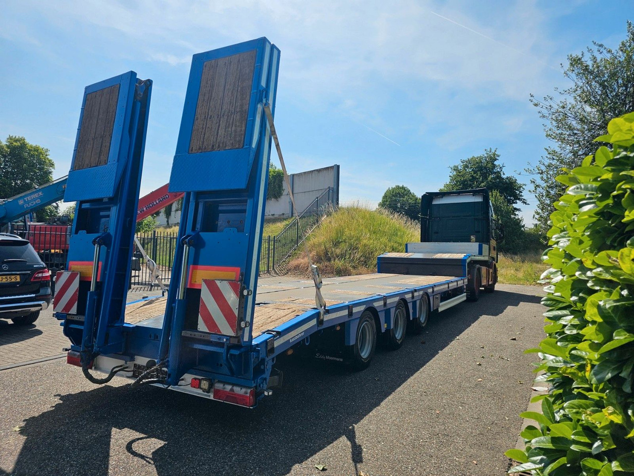 Kässbohrer LB3E Semie Tieflader Mit Rampen - Lavloader semitrailer: bilde 4 Kässbohrer LB3E Semie Tieflader Mit Rampen - Lavloader semitrailer: bilde 4