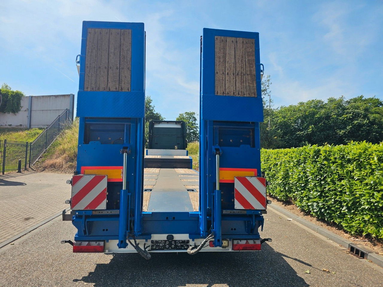 Kässbohrer LB3E Semie Tieflader Mit Rampen - Lavloader semitrailer: bilde 5 Kässbohrer LB3E Semie Tieflader Mit Rampen - Lavloader semitrailer: bilde 5