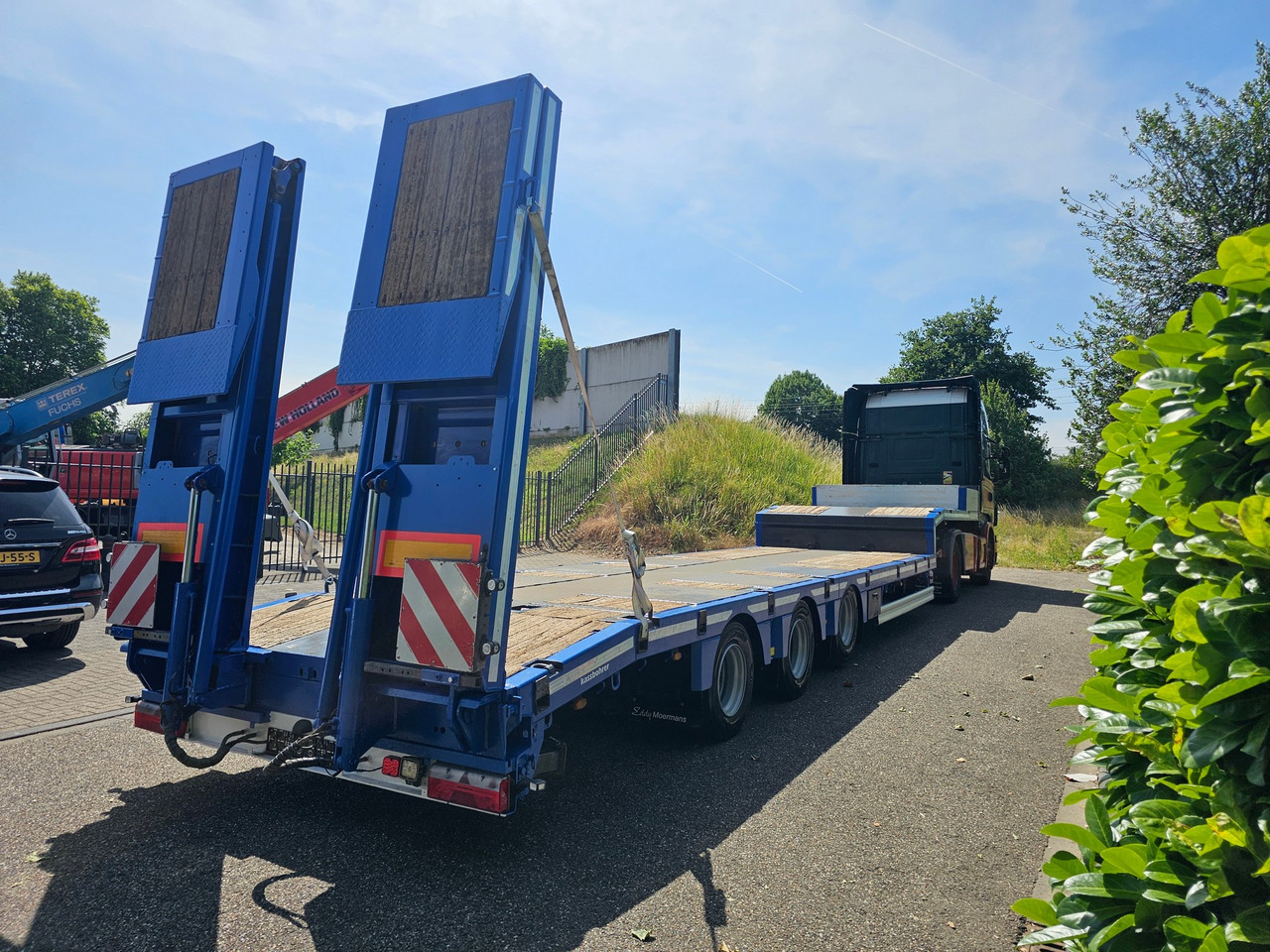 Kässbohrer LB3E With Hydraulic Flip Ramps - Lavloader semitrailer: bilde 4 Kässbohrer LB3E With Hydraulic Flip Ramps - Lavloader semitrailer: bilde 4