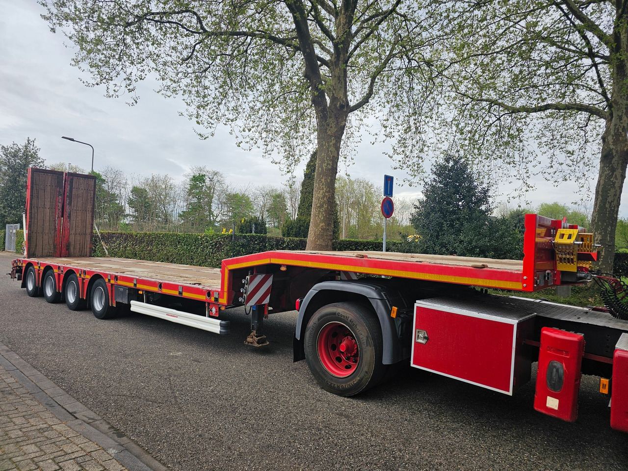 Kässbohrer LB4E With Hydraulic Flip Ramps - Lavloader semitrailer: bilde 3 Kässbohrer LB4E With Hydraulic Flip Ramps - Lavloader semitrailer: bilde 3