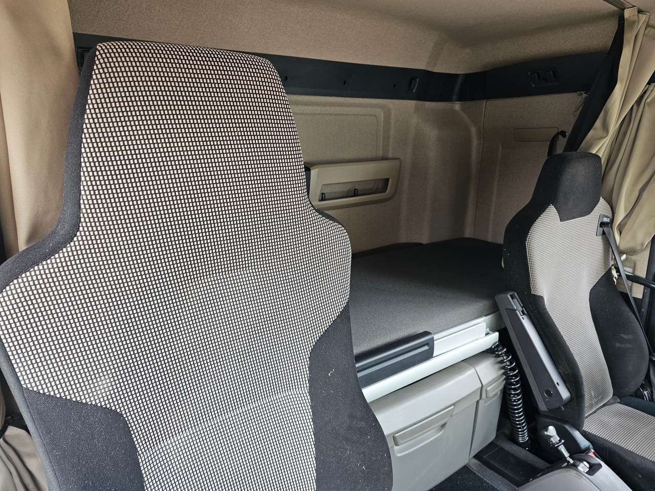 Krokbil MAN TGS 28.500 L 6x2-4 Hooklift: bilde 11 Krokbil MAN TGS 28.500 L 6x2-4 Hooklift: bilde 11