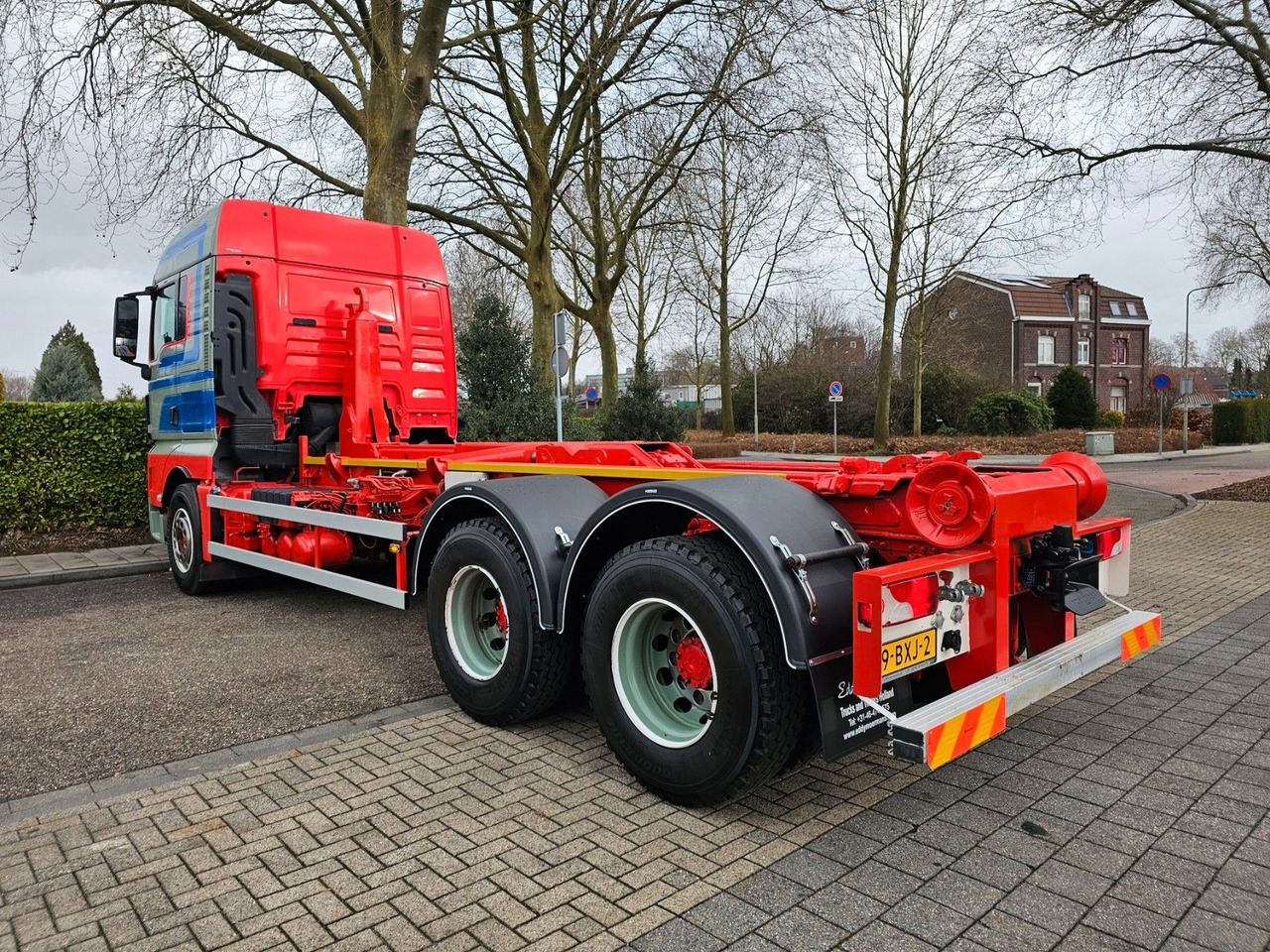 MAN TGX 26.560 XLX 6x4 Abrollkipper - Krokbil: bilde 2 MAN TGX 26.560 XLX 6x4 Abrollkipper - Krokbil: bilde 2