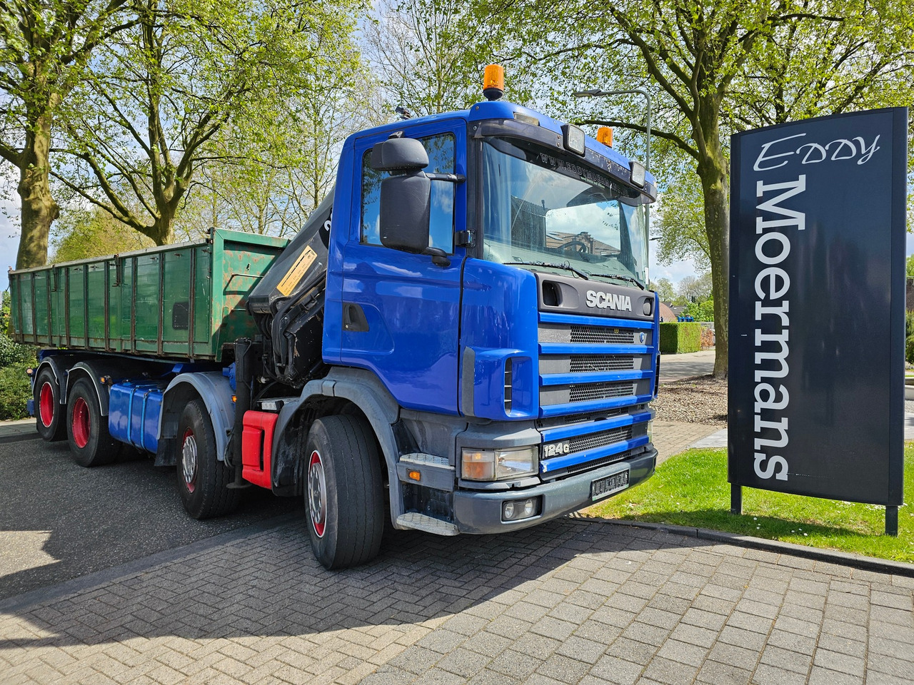 Scania R 124G 420 8x2 - Kranbil: bilde 1 Scania R 124G 420 8x2 - Kranbil: bilde 1