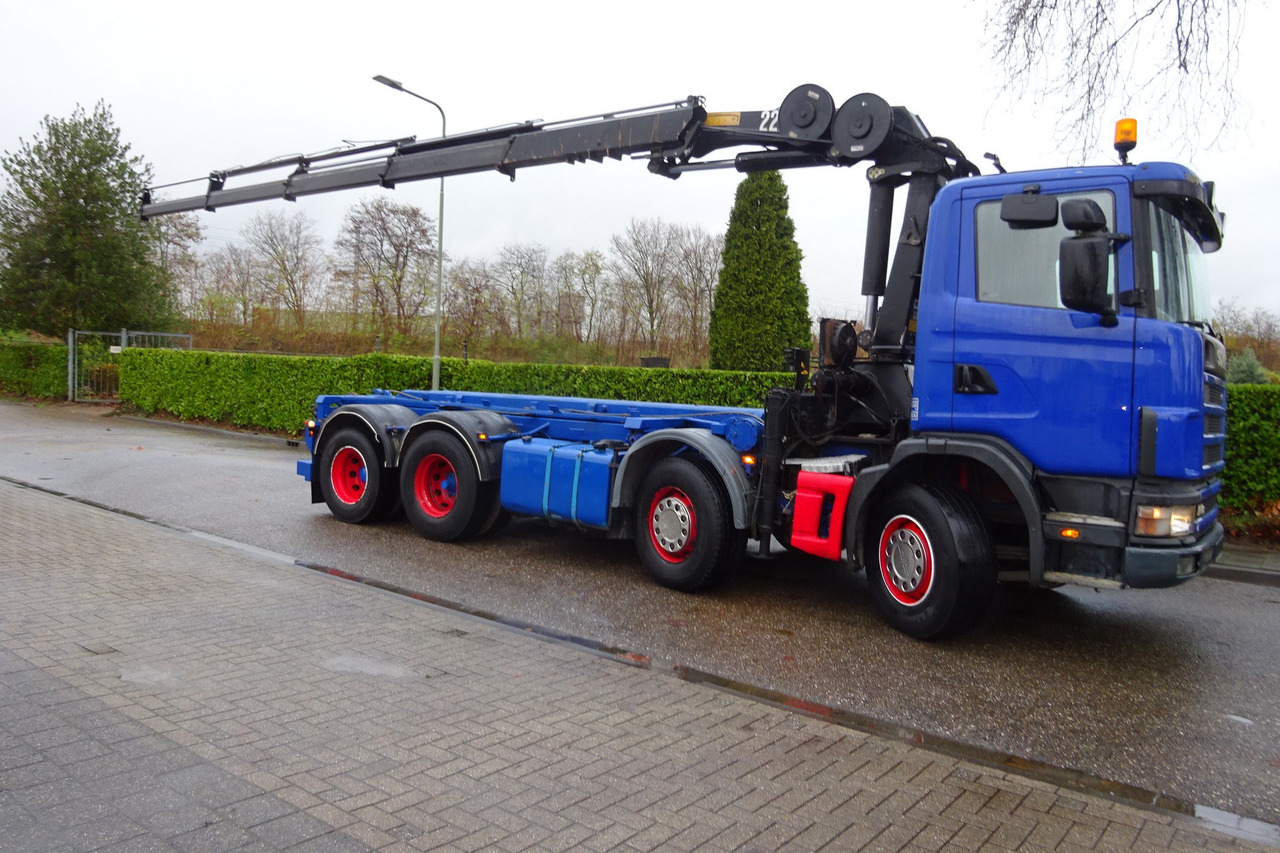Scania R 124G 420 8x2 - Kranbil: bilde 2 Scania R 124G 420 8x2 - Kranbil: bilde 2
