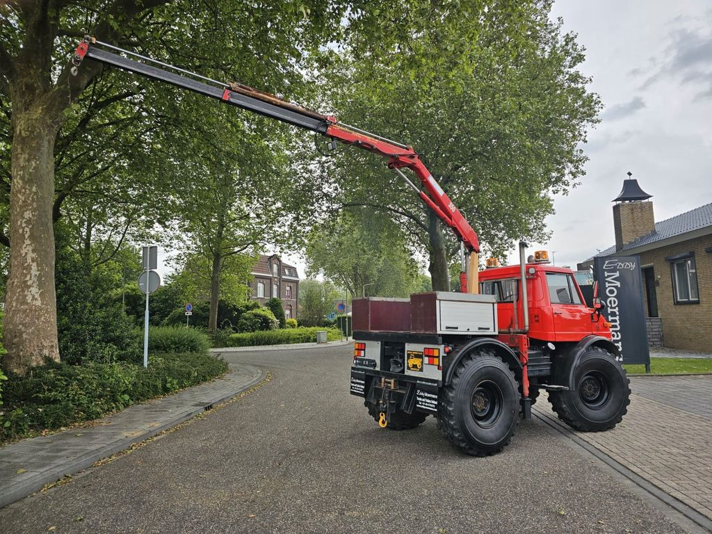 Unimog 406/U9000 4x4 - Kranbil: bilde 4 Unimog 406/U9000 4x4 - Kranbil: bilde 4