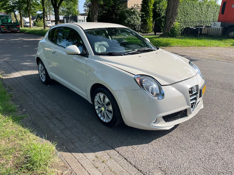 Alfa Romeo MiTo ZEER MOOI in prijs verlaagt - Hatchback: bilde 1 Alfa Romeo MiTo ZEER MOOI in prijs verlaagt - Hatchback: bilde 1