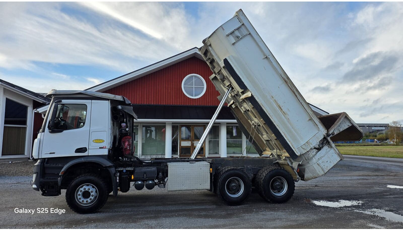 Mercedes-Benz 3558 6x4 2022 ONLY 113 tkm - Tippbil: bilde 3 Mercedes-Benz 3558 6x4 2022 ONLY 113 tkm - Tippbil: bilde 3