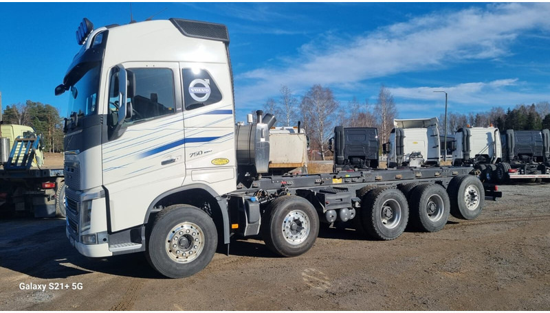 Volvo FH750 New engine and gearbox - Chassis lastebil: bilde 1 Volvo FH750 New engine and gearbox - Chassis lastebil: bilde 1