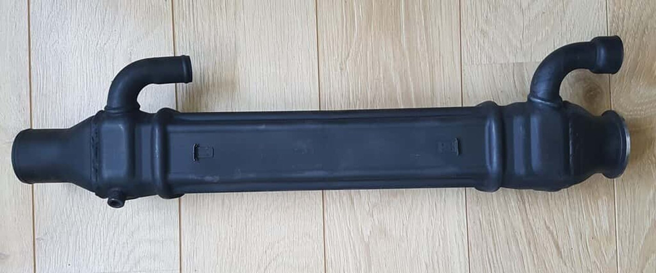 Scania euro 6 EGR RECIRCULATOR 2074600R + €300 STATIEGELD - EGR-kjøler for Lastebil: bilde 1 Scania euro 6 EGR RECIRCULATOR 2074600R + €300 STATIEGELD - EGR-kjøler for Lastebil: bilde 1