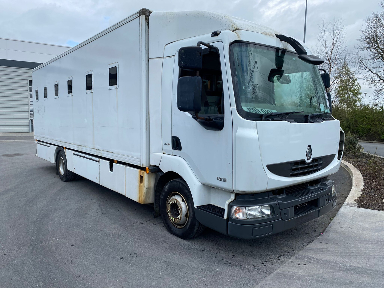 2011 Renault Midlum 180.18 Prison Truck - Lastebil: bilde 1 2011 Renault Midlum 180.18 Prison Truck - Lastebil: bilde 1