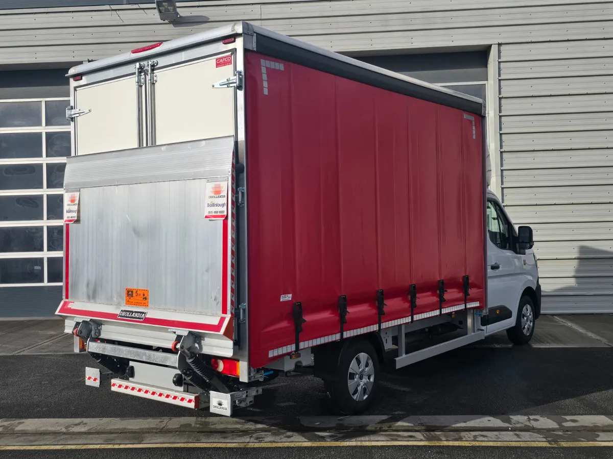 NEW Renault Master Red Edition Curtain Side - Varebil med kapell: bilde 3 NEW Renault Master Red Edition Curtain Side - Varebil med kapell: bilde 3