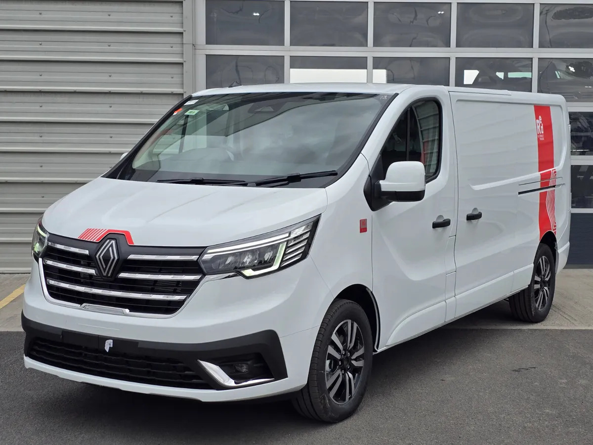 NEW Renault Trafic Exclusive 170BHP/150BHP Auto White - Kassebil: bilde 5 NEW Renault Trafic Exclusive 170BHP/150BHP Auto White - Kassebil: bilde 5