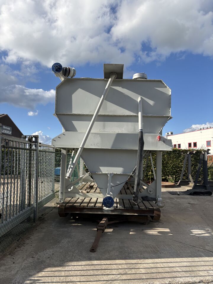 Rematech R35 - Sementsilo: bilde 1 Rematech R35 - Sementsilo: bilde 1