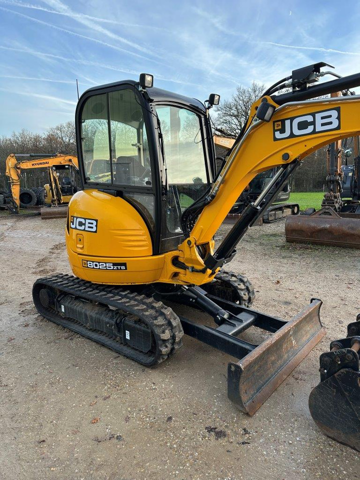 JCB 8025 ZTS - Minigraver: bilde 2 JCB 8025 ZTS - Minigraver: bilde 2